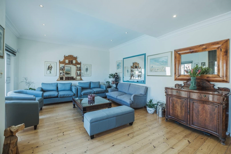 4 Bedroom Property for Sale in Fresnaye Western Cape